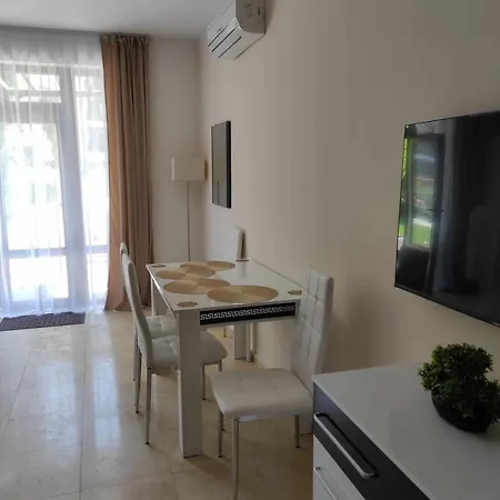 Garden Of Eden Ground Floor With Pool And Sea View *