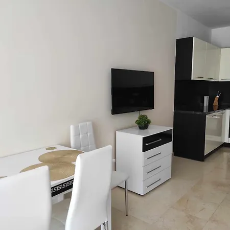 Garden Of Eden Ground Floor With Pool And Sea View Apartment